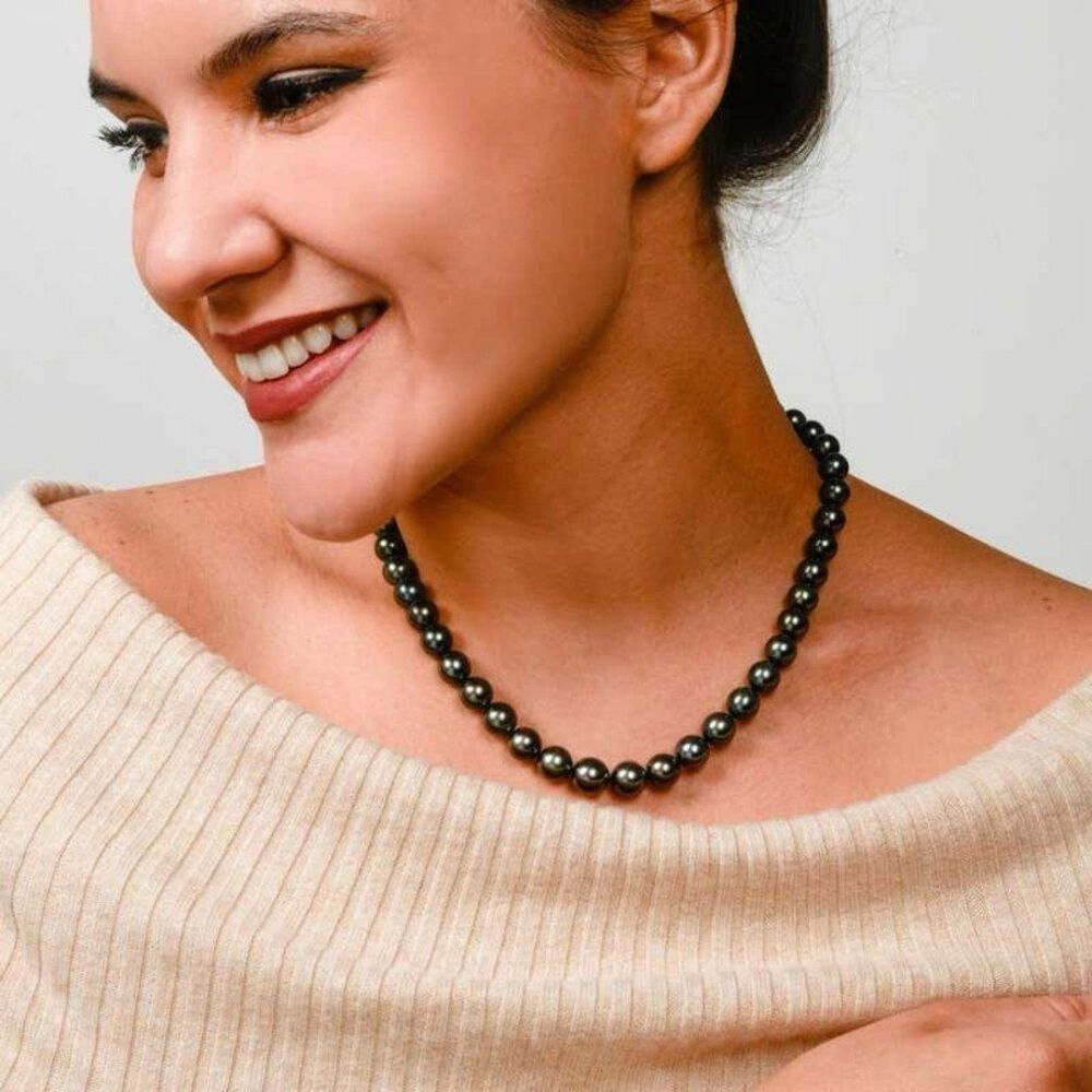 Beautiful Gray Iridescent Pearl Strand Necklace 9.5”